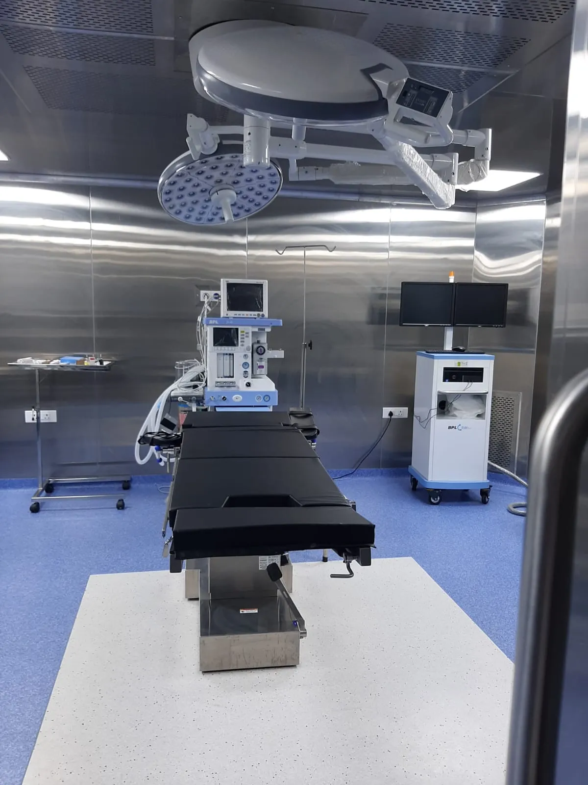 High Tech Lab